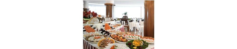 Hotel Commodore Terme Montegrotto Terme Kültér fotó